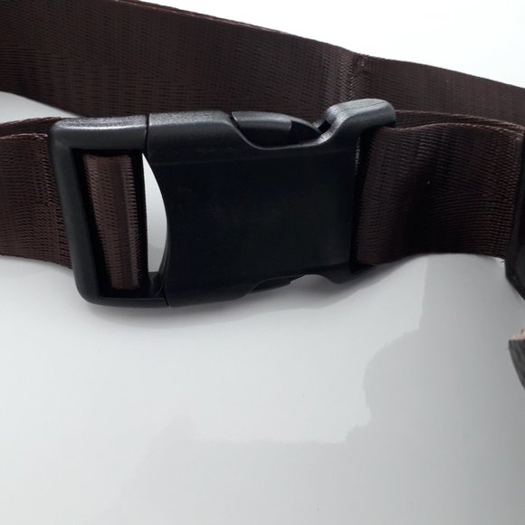 NWOT - WOMENS GENUINE LEATHER WAIST BAG HAS MULTIPLE POCKETS & PHONE GROMMET - Picture 6 of 16